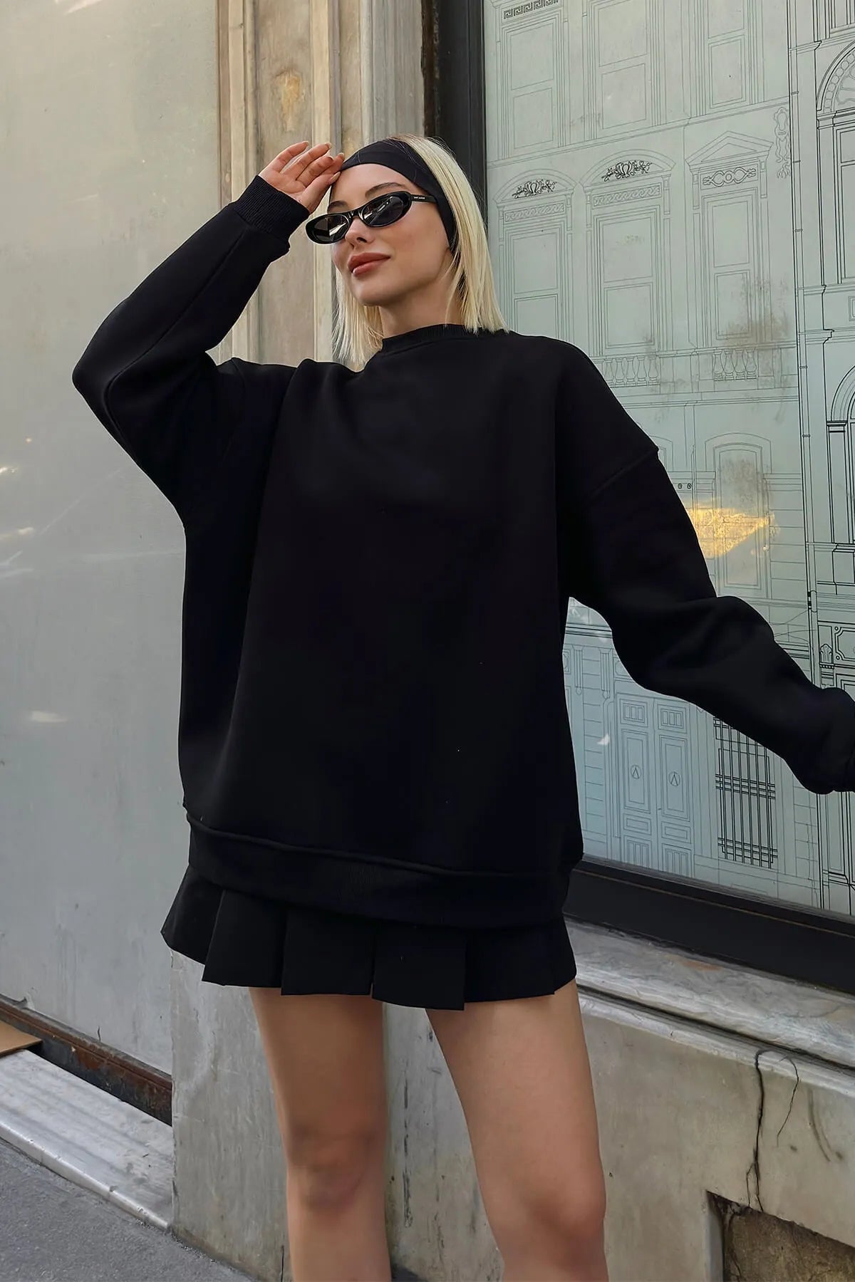 Siyah Walk Bisiklet Yaka İçi Polarlı Basic Oversize Kadın Sweatshirt
