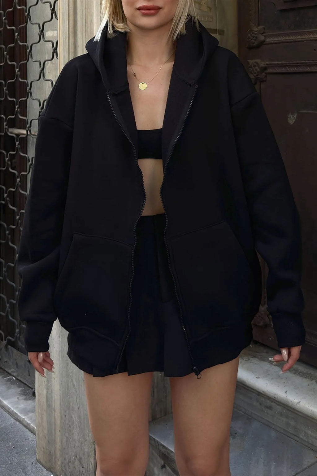 Siyah Lena Fermuarlı Kapüşonlu Cepli İçi Polarlı Oversize Kadın Sweatshirt