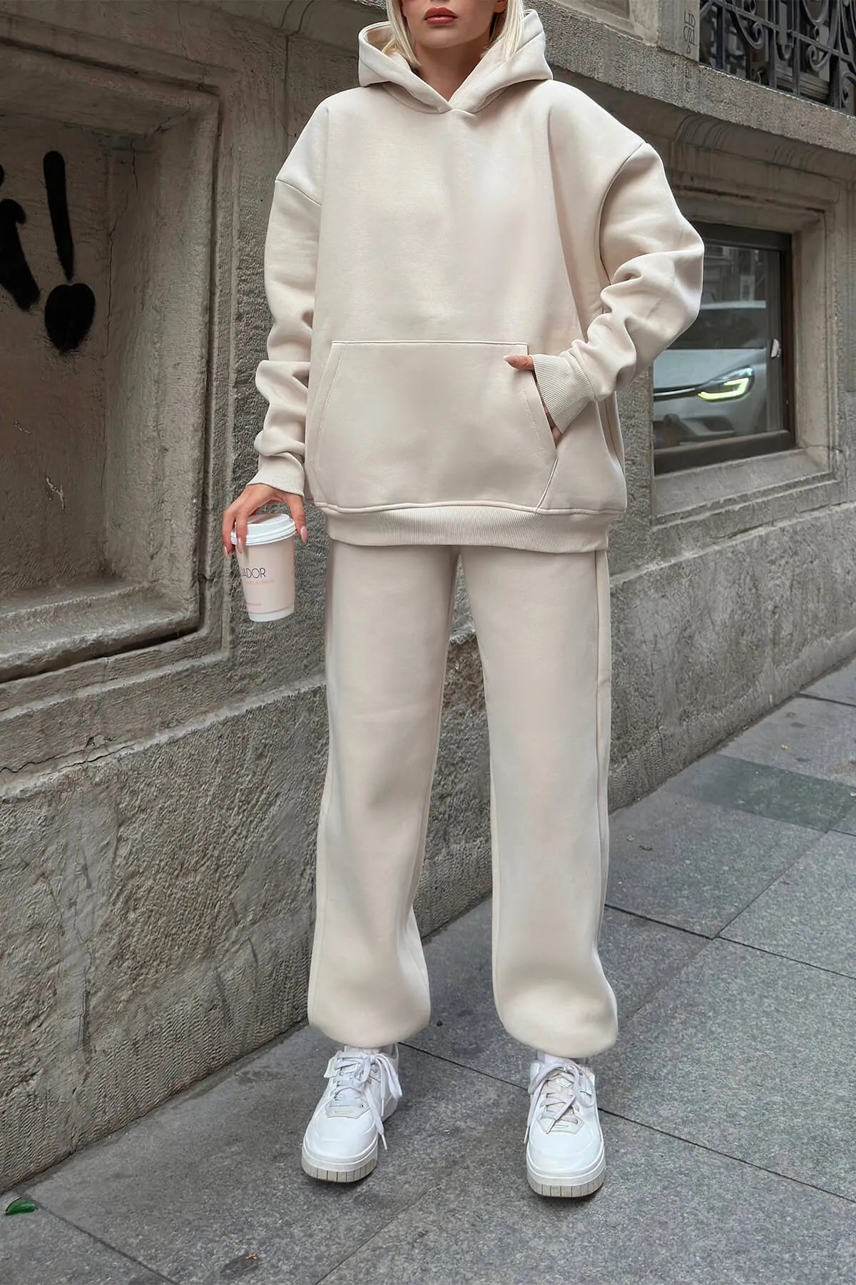 Bej Felpa Kapüşonlu Sweatshirt-Eşofman İçi Şardonlu Kadın Eşofman Takımı
