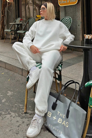 Beyaz Pow Bisiklet Yaka Sweatshirt-Eşofman İçi Şardonlu Kadın Eşofman Takımı