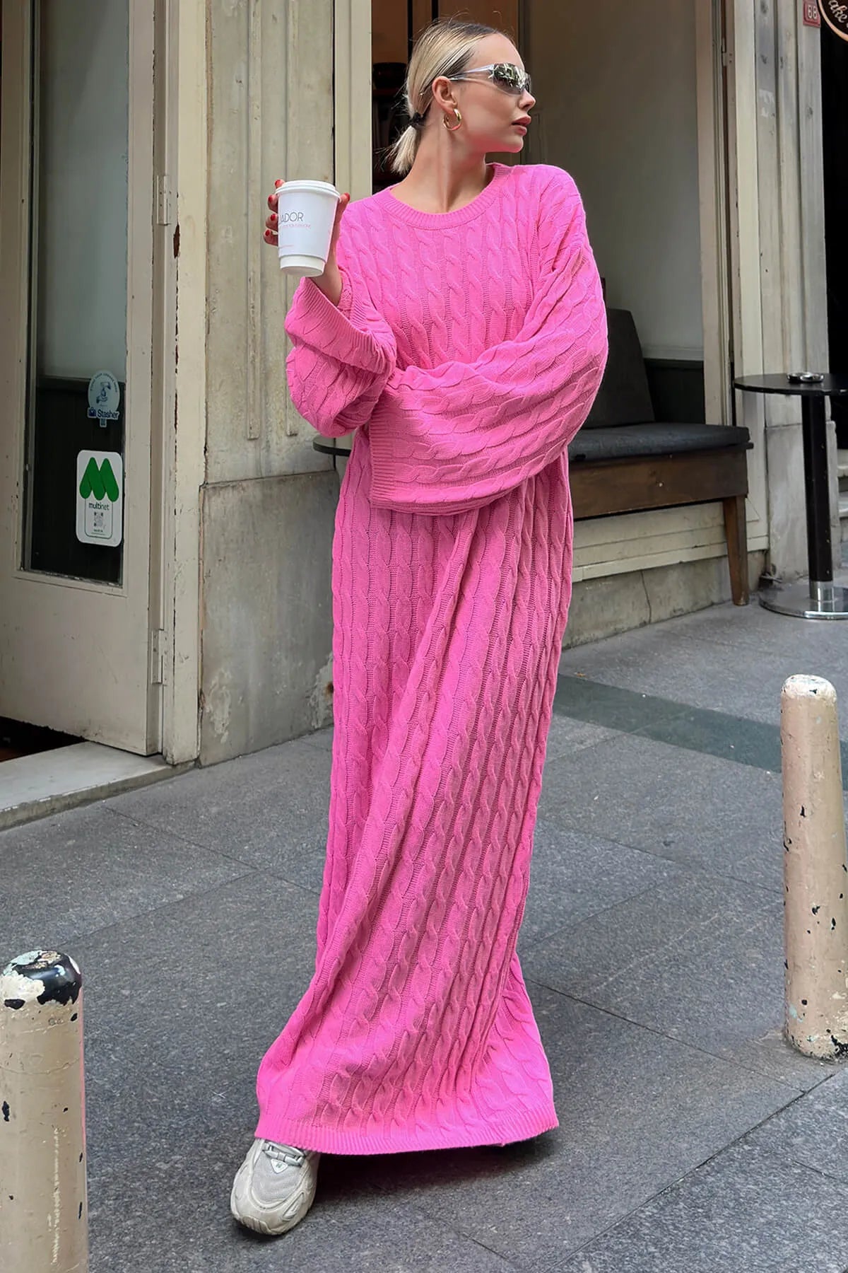 Pembe Bisiklet Yaka Saç Örgülü Kadın Triko Midi Elbise