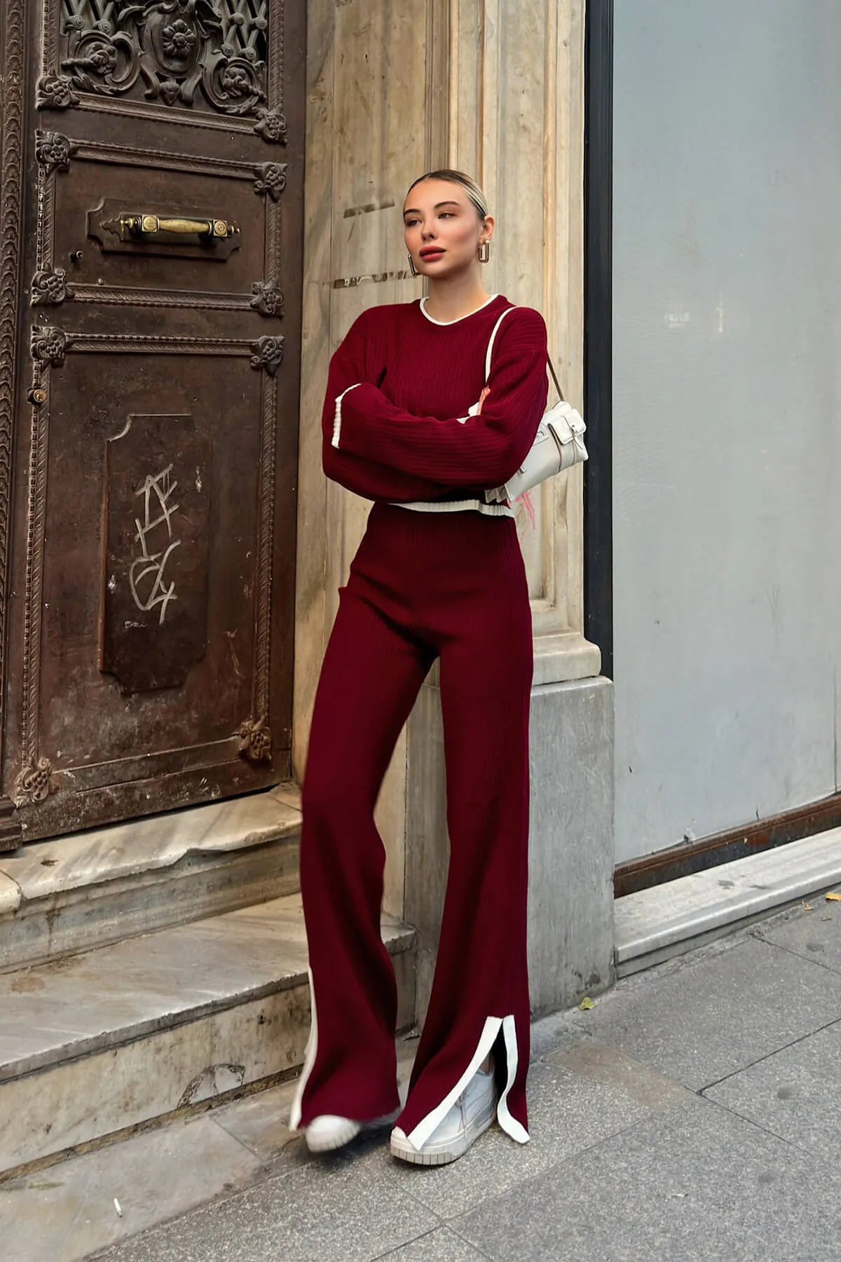 Bordo İntersiye Çizgili Yırtmaçlı Örgü Crop-Pantolon Kadın Triko Alt-Üst Takım