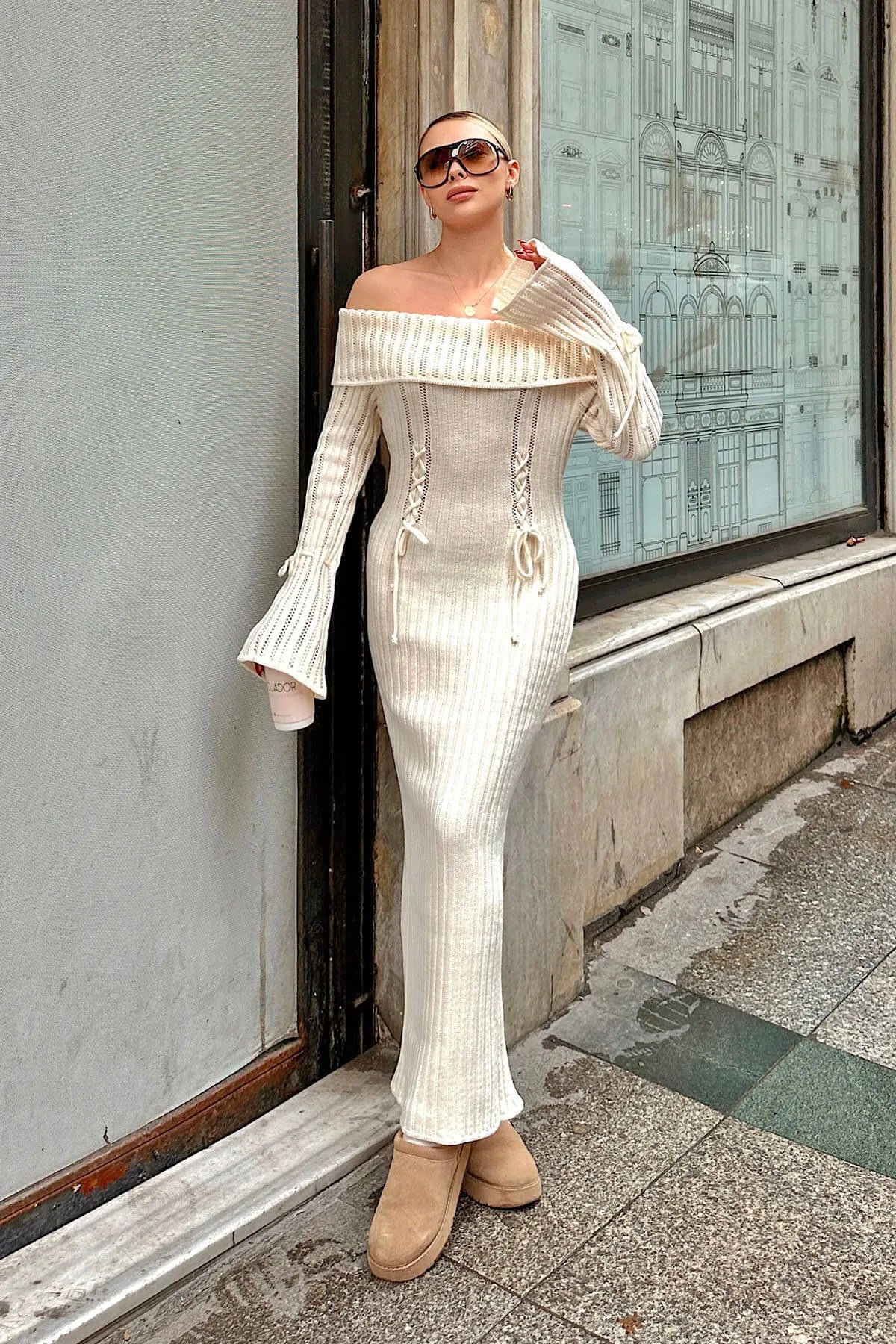 Bej Zeşha Madonna Yaka Çan Kol Detay Kadın Triko Midi Elbise