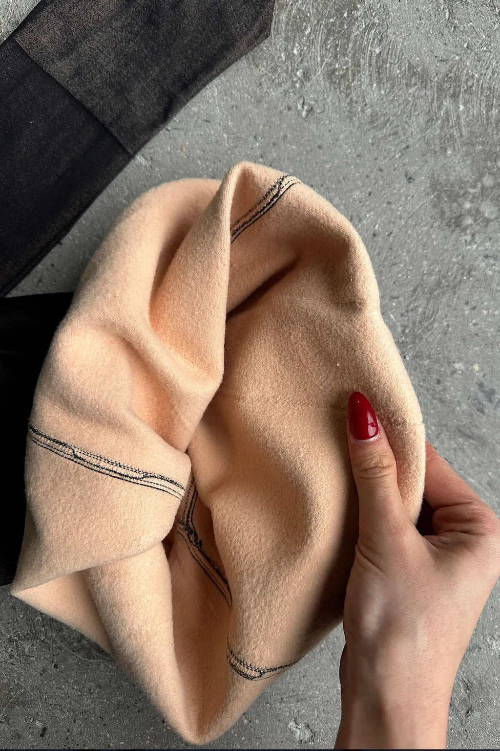 Siyah Ten Görünümlü Peluş Içi Termal Kışlık Kadın Tayt Külotlu Çorap