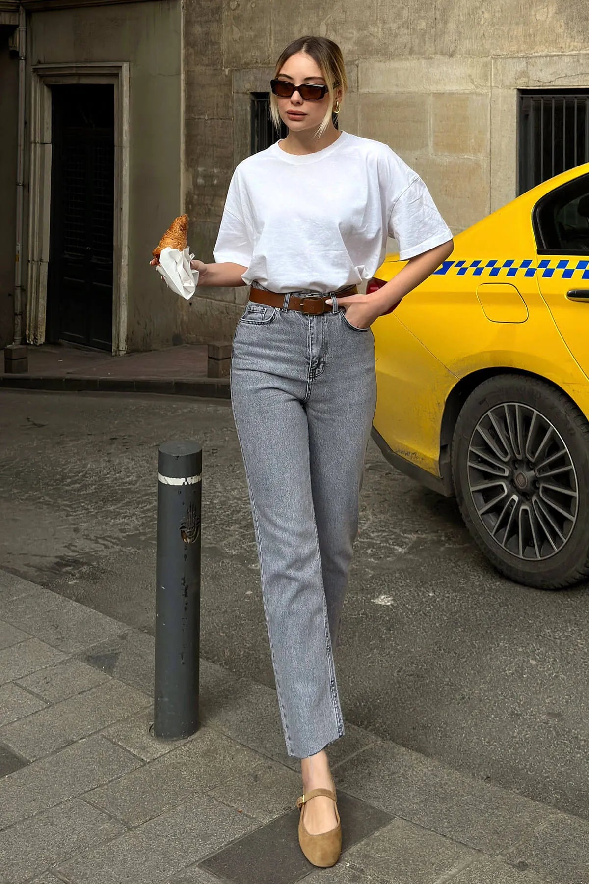 Füme Kısa Boy Fit Kesik Paça Kadın Jean