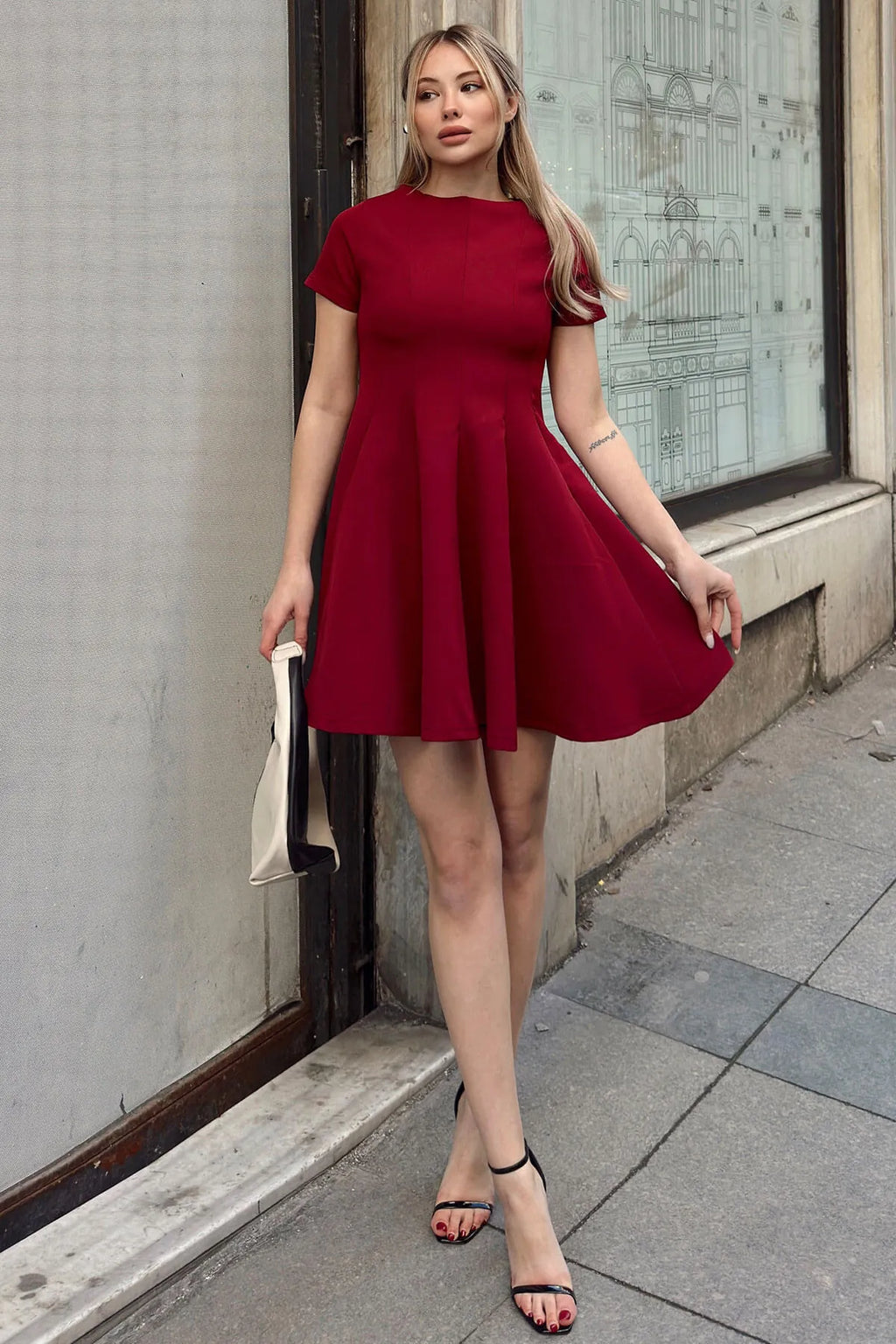 Bordo Kısa Kol Bisiklet Yaka Volanlı Kadın Mini Elbise