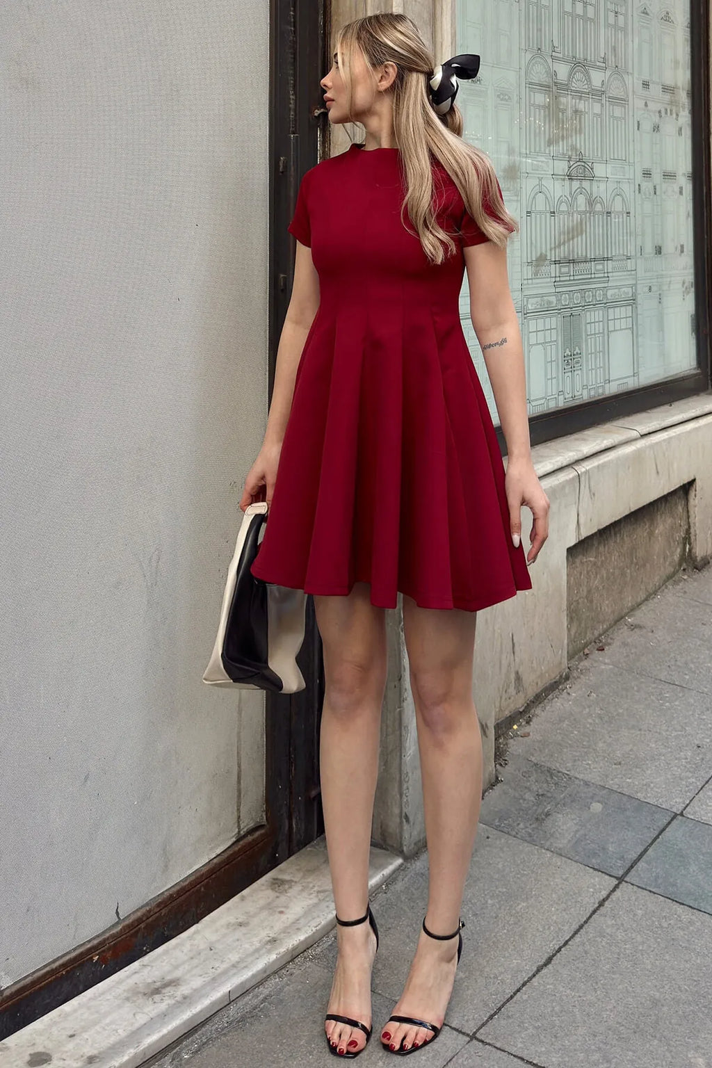 Bordo Kısa Kol Bisiklet Yaka Volanlı Kadın Mini Elbise