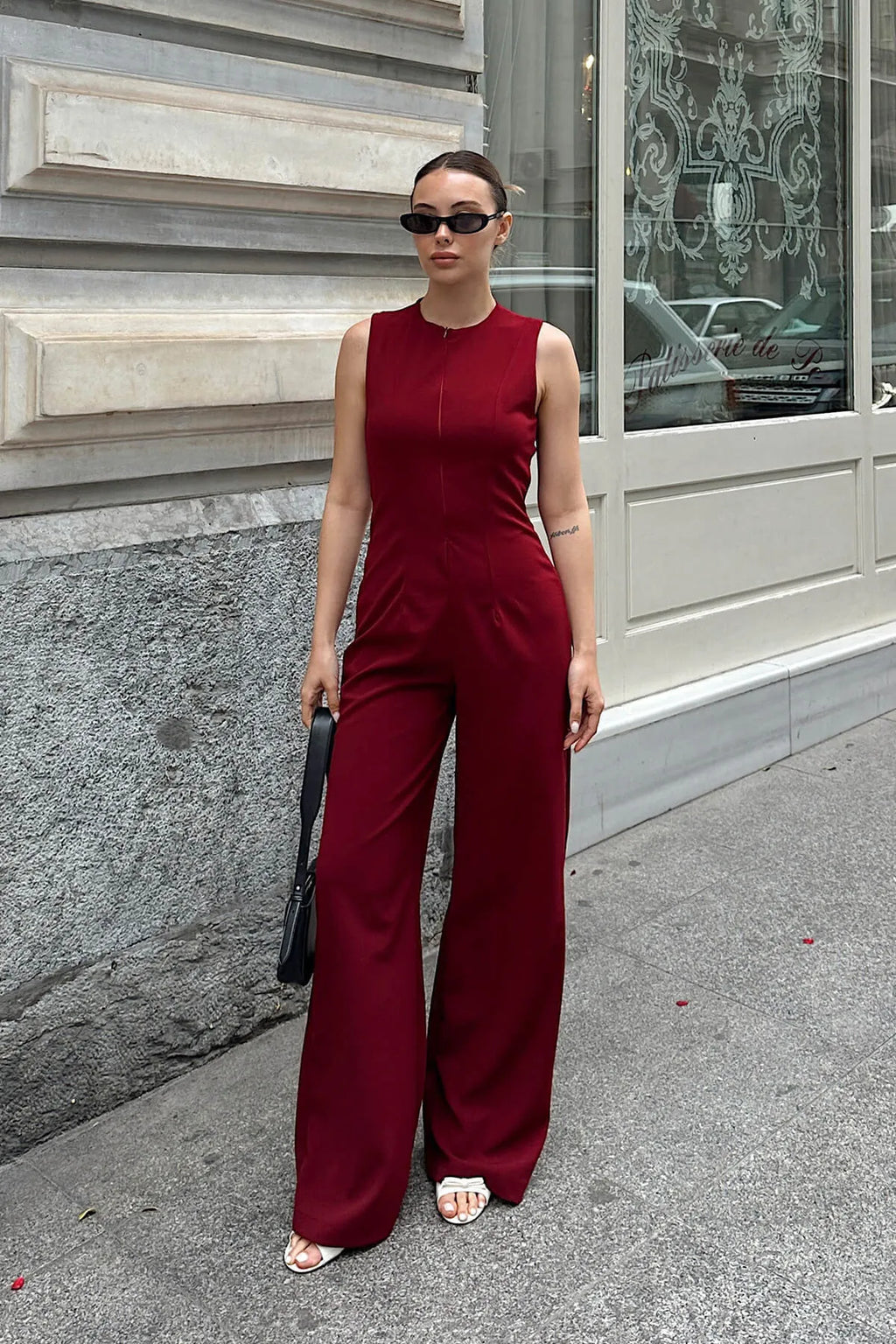 Bordo Sırt Dekolteli Fermuar Detay Crep Kadın Tulum