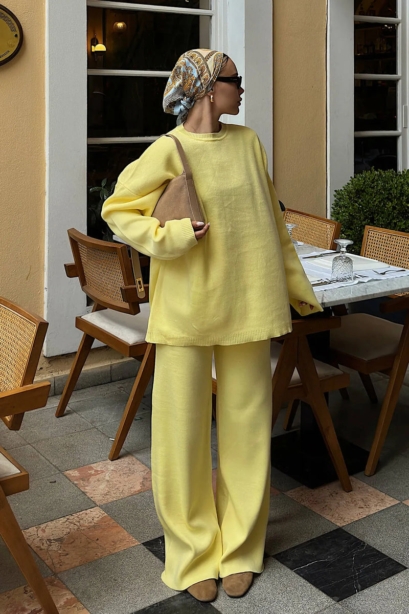 Sarı Bisiklet Yaka Oversize Kazak-Pantolon Örgü Kadın Alt-Üst Takım