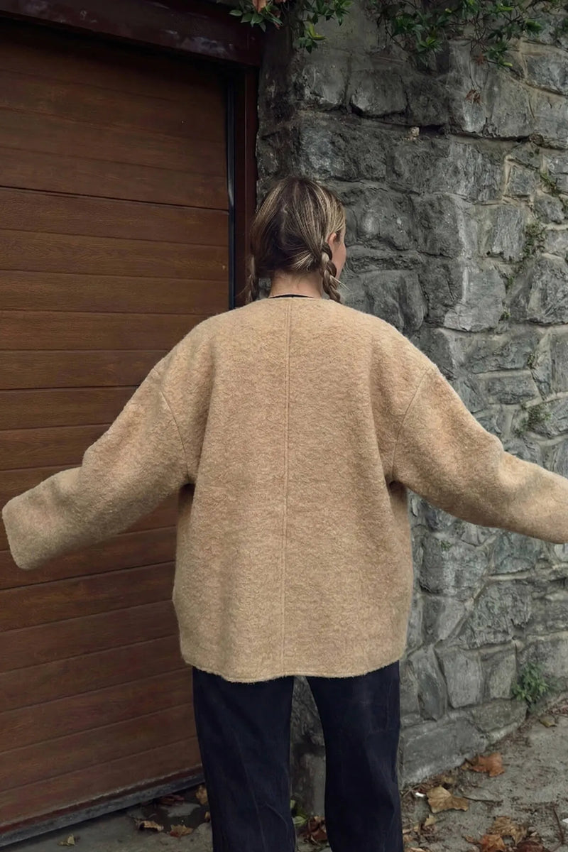 Bej Oversize Bağlama Detaylı Kadın Yün Kaşe Ceket