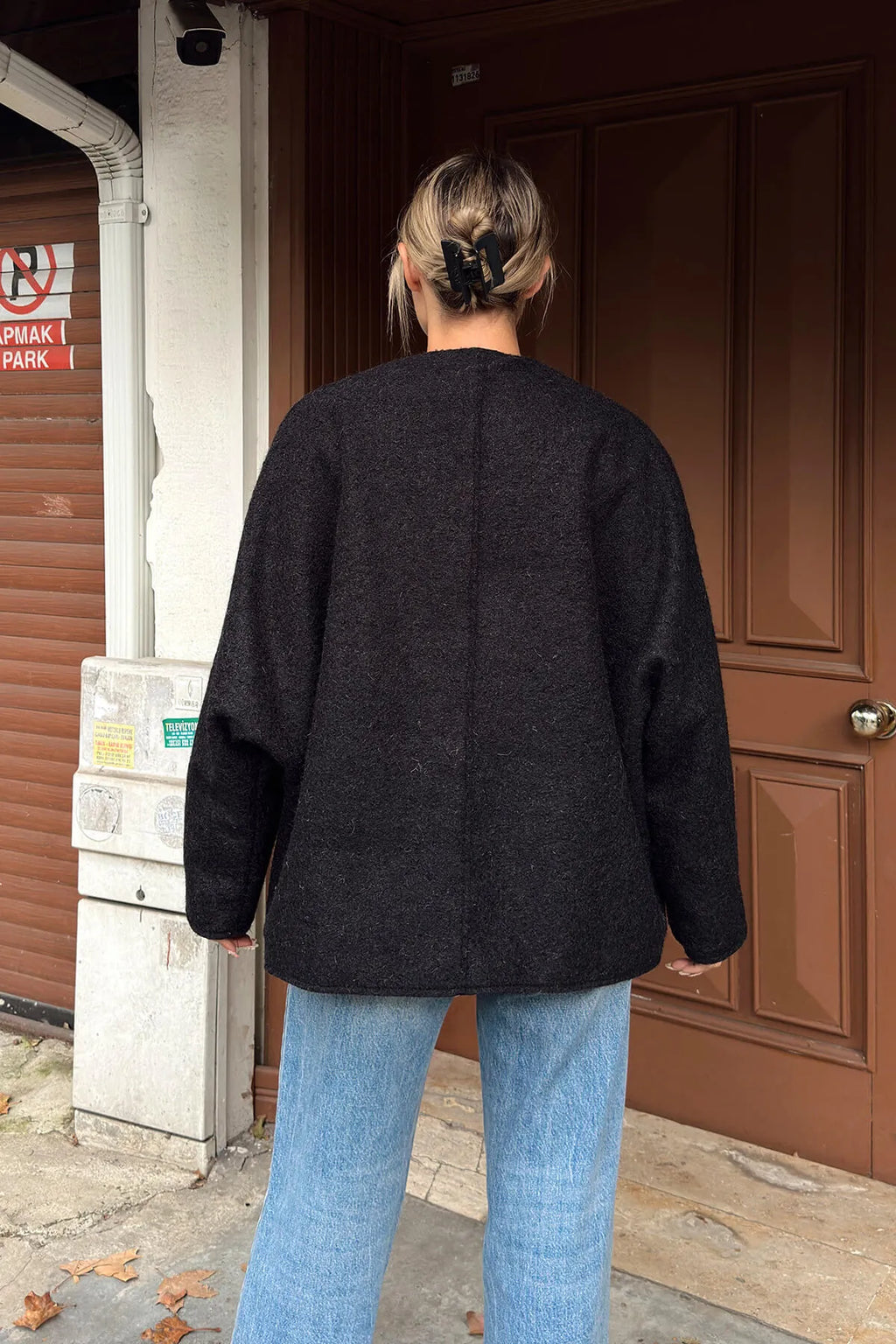 Siyah Oversize Bağlama Detaylı Kadın Yün Kaşe Ceket