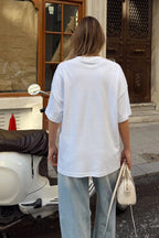 Beyaz İstiridye Baskılı Oversize Yırtmaçlı Kadın T-shirt