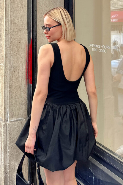 Siyah Sırt Dekolteli Kalın Askılı Balon Etek Detay Kadın Mini Elbise - 1